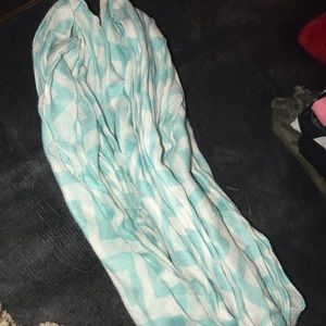 Infinity scarf